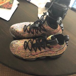 Lebron 15 Size 11 “Fruity Pebbles”